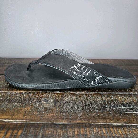 OluKai Tuahine Mens Size 12 Beach Flip Flops Sandals Leather Black - Picture 7 of 11